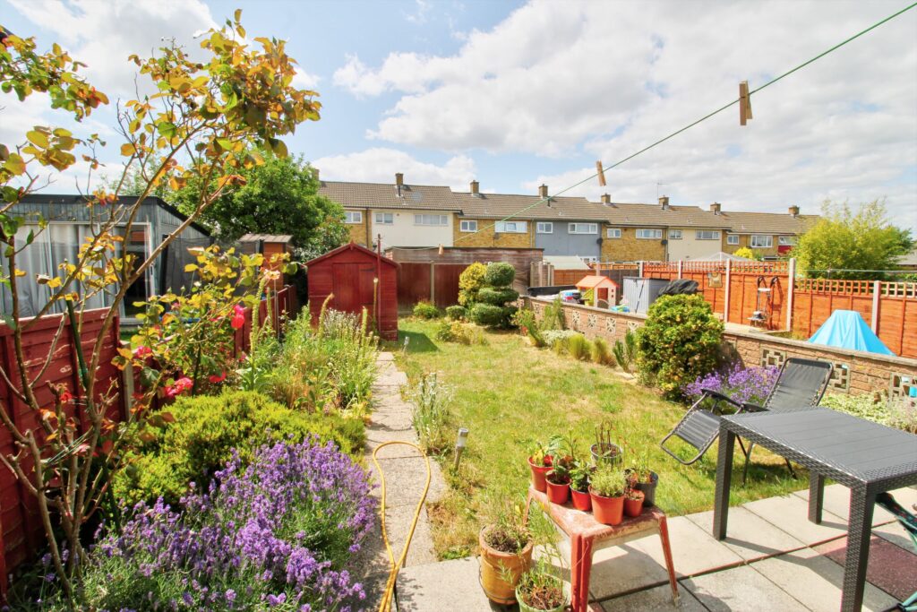Why over 50's are shunning south facing gardens